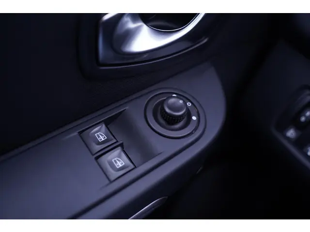 Renault Clio Estate 0.9 TCe Night&Day 2015 Benzine 36