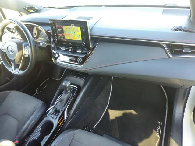 Toyota Corolla 1.8 Hybrid Style 2019 Hybride Benzine 12