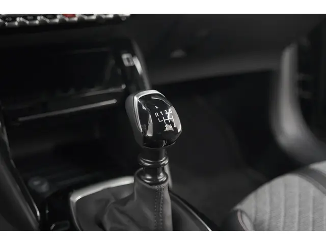 Peugeot 208 PureTech 100 Allure 2024 Benzine 44