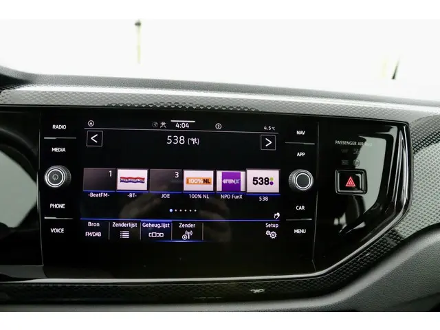 Volkswagen Polo 1.0 TSI Life antraciet 2023 Benzine 21