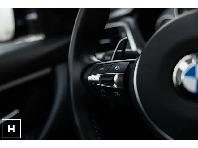 BMW M3 3-serie 30 Jahre Edition 2017 Benzine 36