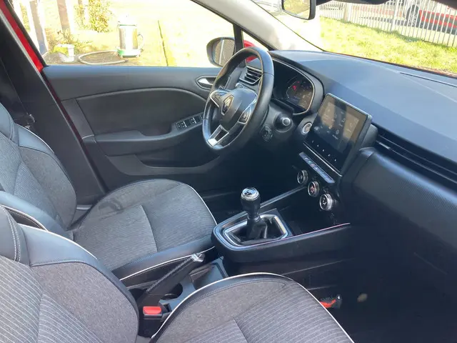 Renault Clio 1.0 TCe Intens Cc,Pdc,keyless,... 2019 Benzine 7