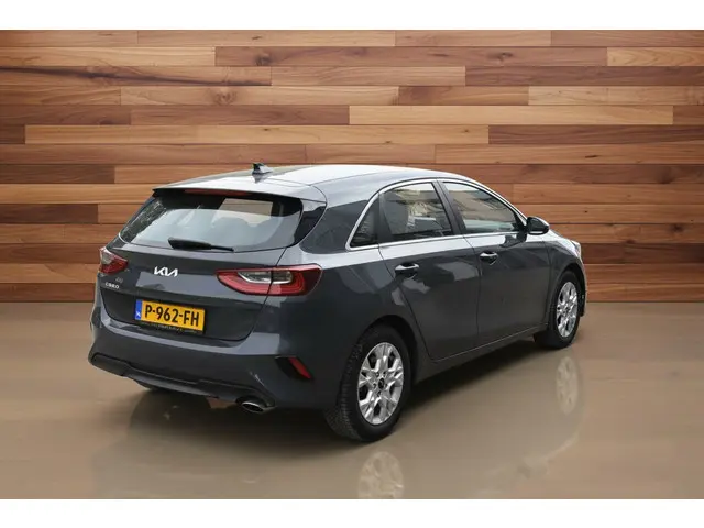 Kia Ceed 1.0 T-GDi DynamicLine 2022 Benzine 5