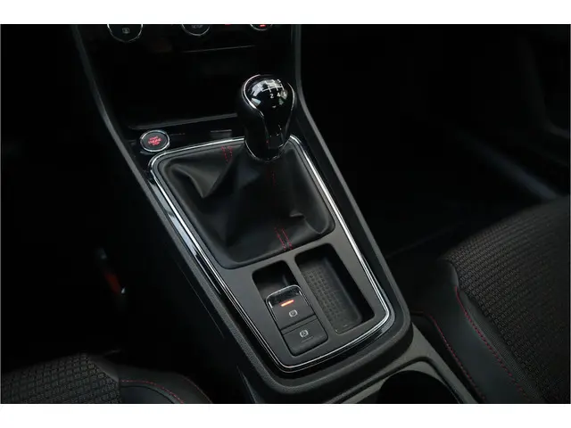 SEAT Leon 1.5 TSI FR Business Intense 2019 Benzine 16