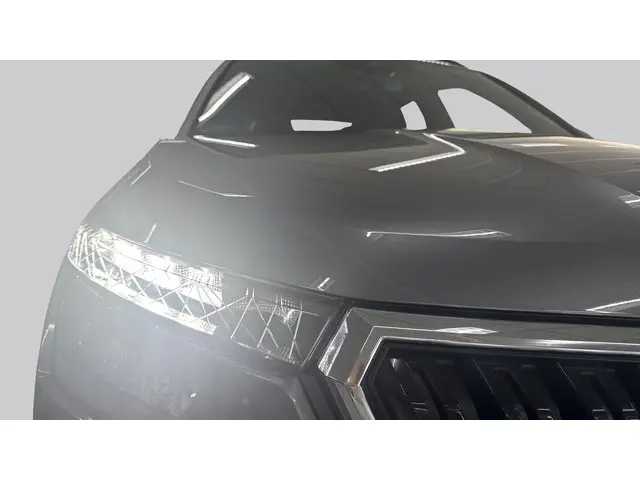 Škoda Kamiq 1.0 TSI Sport Business 2023 Benzine 11
