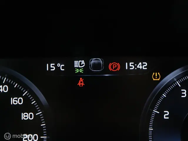 Volvo V60 2.0 T4 R-Design / polestar 211pk 2019 Benzine 36