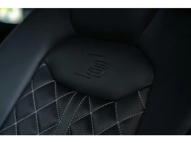 Audi SQ8 4.0 TFSI SQ8 quattro 2021 Benzine 22