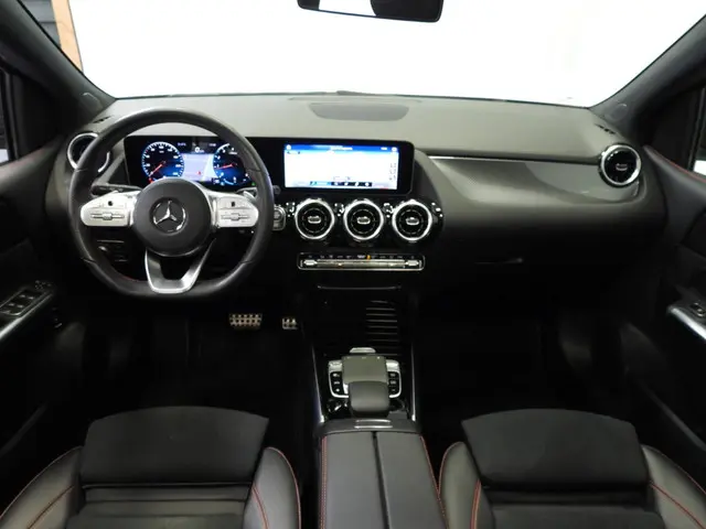 Mercedes-Benz B-Klasse B180 Aut. AMG 2020 Benzine 5