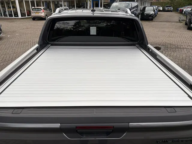 Ford Ranger 2.3 PHEV Wildtrak Double Cab 2025 Diesel 9