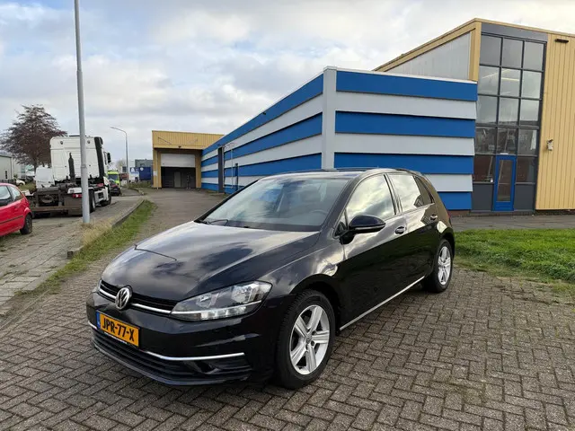 Volkswagen Golf 2