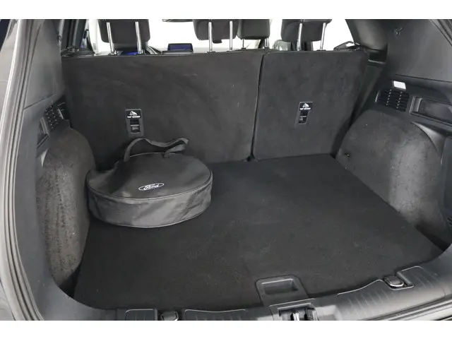 Ford Kuga 2.5 PHEV Vignale 2024 Hybride Benzine 40