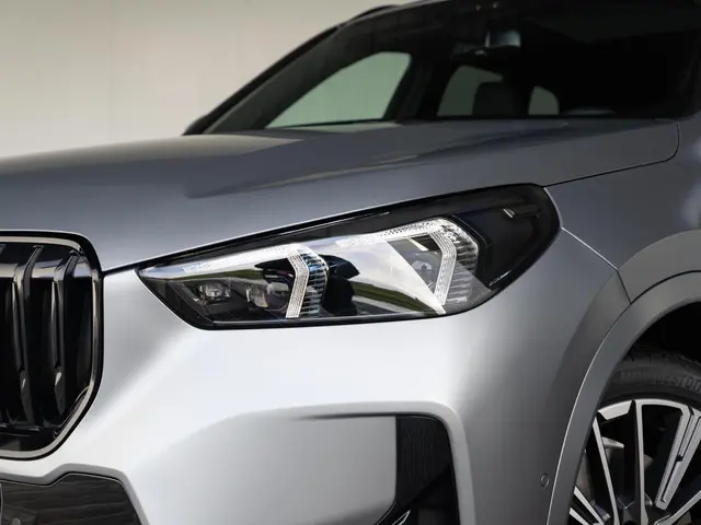 BMW X1 xDrive23i 2025 Benzine 13