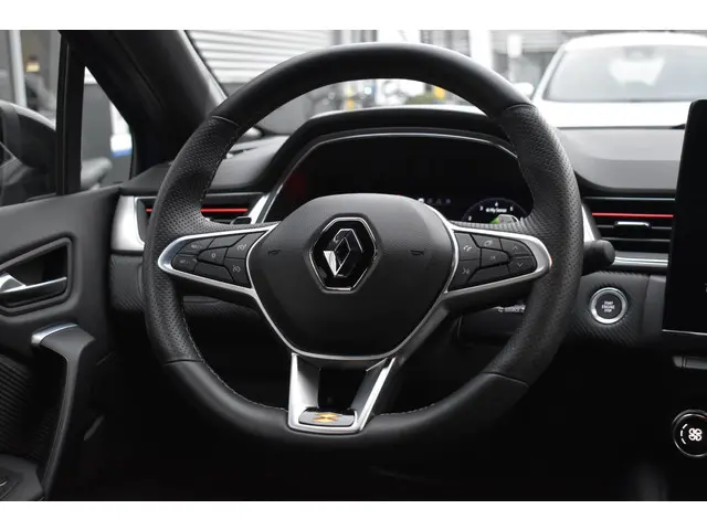 Renault Captur Mild Hybrid 160 PK R.S. Line 2022 Benzine 16