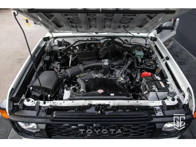 Toyota Land Cruiser GRJ76 E 2024 Benzine 20