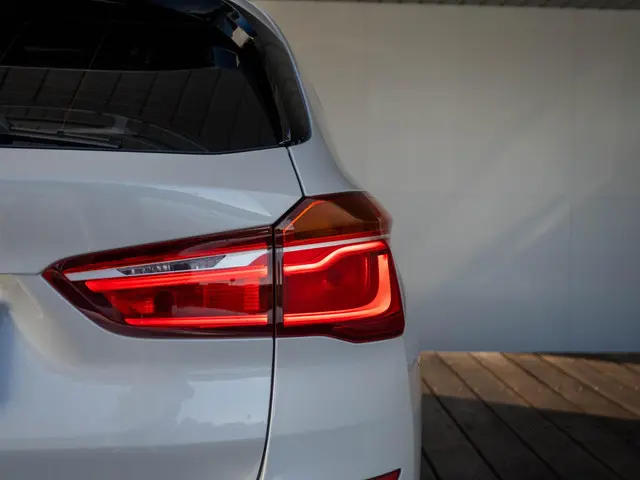 BMW X1 xDrive20i 2019 Benzine 18