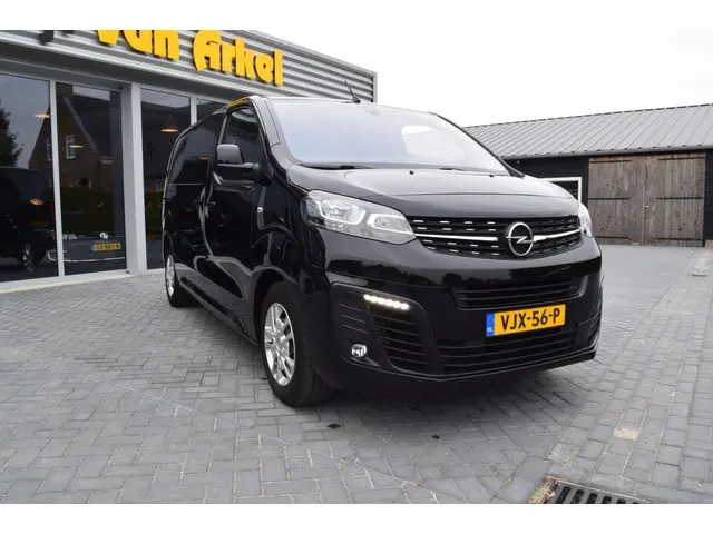 Opel Vivaro 2