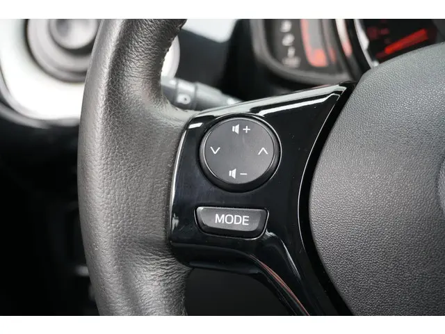 Toyota Aygo 1.0 VVT-i x-clusiv 2014 Benzine 20