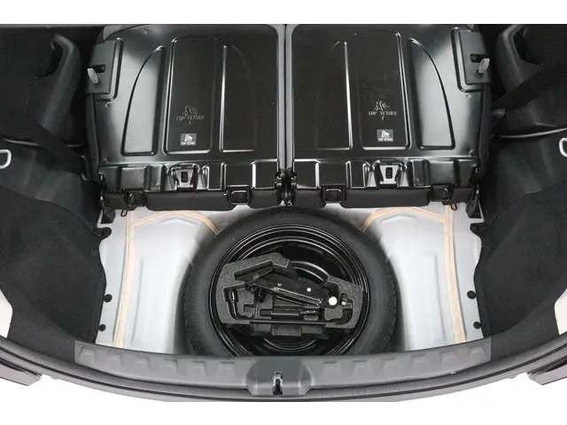 Toyota Aygo 1.0 VVT-i x-play 2020 Benzine 32