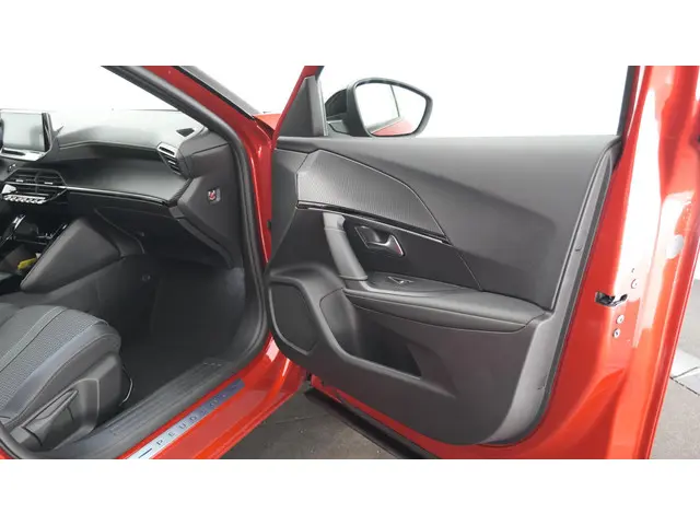 Peugeot 2008 PureTech 130 GT 2022 Benzine 53