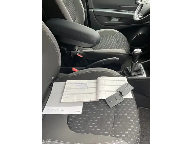 Renault Captur 0.9 TCe Intens 2018 Benzine 18