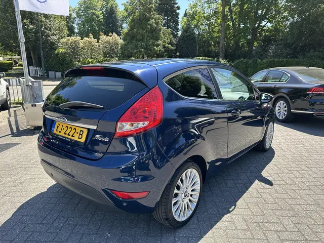 Ford Fiesta 1.25 Titanium 2012 Benzine 4