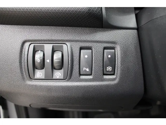 Renault Clio 1.2 TCe Zen Automaat 2016 Benzine 18
