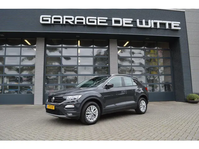 Volkswagen T-Roc 1.5 TSI Style Business 2020 Benzine 1
