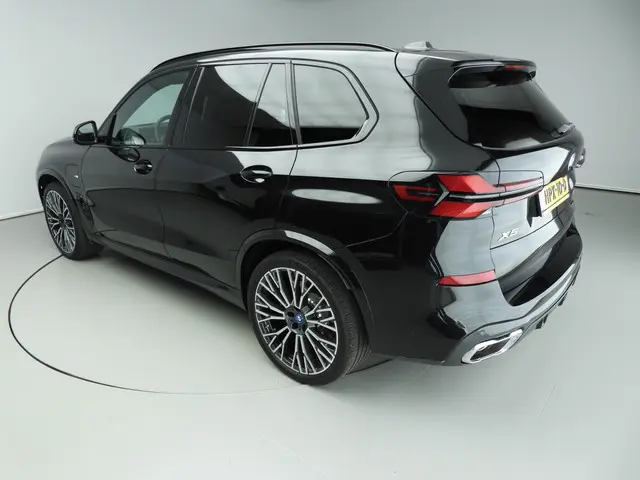 BMW X5 xDrive50e 2024 Hybride Benzine 43