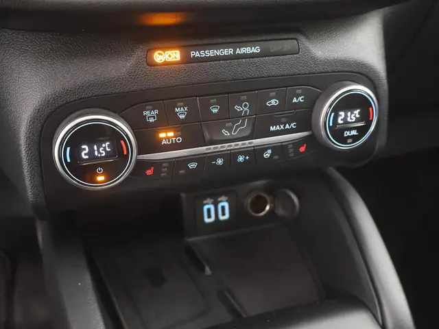 Ford Kuga 2.5 PHEV Vignale 2021 Hybride Benzine 22