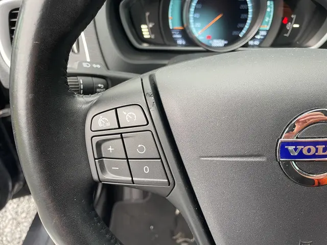 Volvo V40 1.6 T3 Kinetic 2012 Benzine 13
