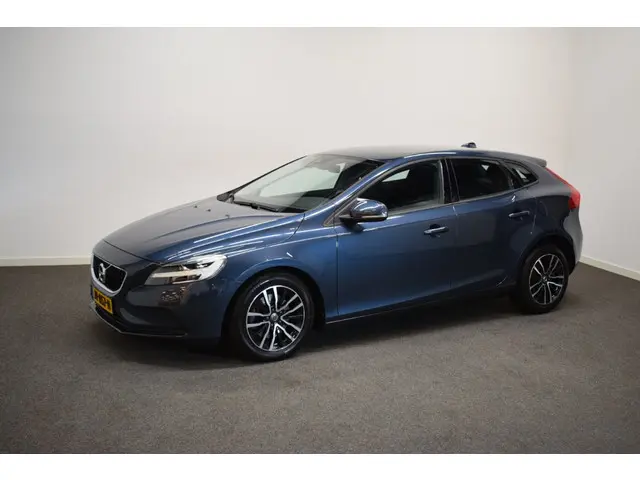 Volvo V40 2.0 123pk Momentum 2017 Benzine 2