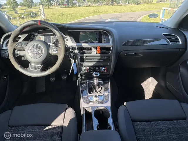 Audi A4 Limousine 1.8 TFSIe Edition 2013 Benzine 7