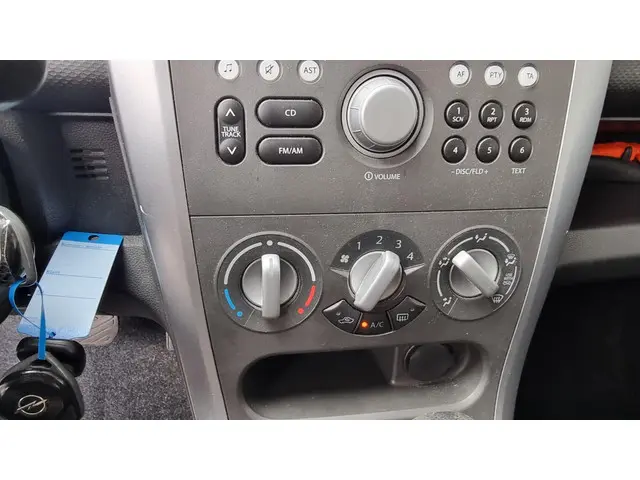 Opel Agila 1.2 Edition AUTOMAAT 2012 Benzine 18