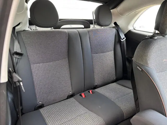 Fiat 500e C Icon 42 kWh 2023 Elektrisch 8