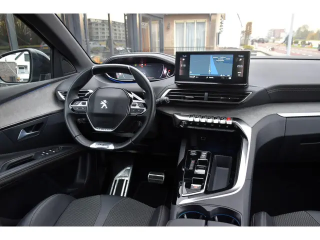 Peugeot 3008 1.2 PureTech GT Automaat 2024 Benzine 36