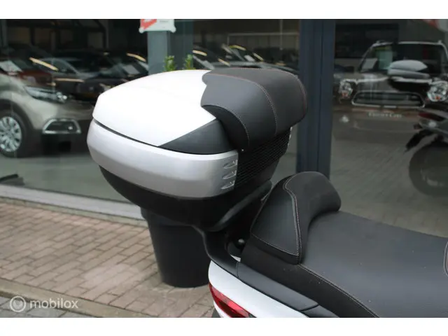 Piaggio MP3 500 HPE Business 2018 Benzine 6