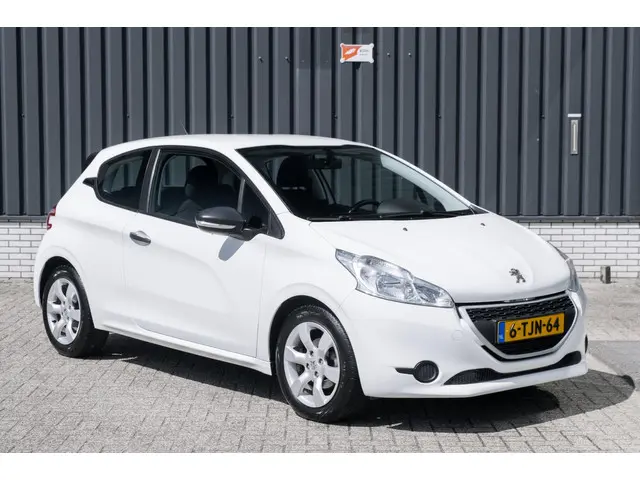 Peugeot 208 1.0 VTi Access*Airco*Radio/MP3* 2014 Benzine 2