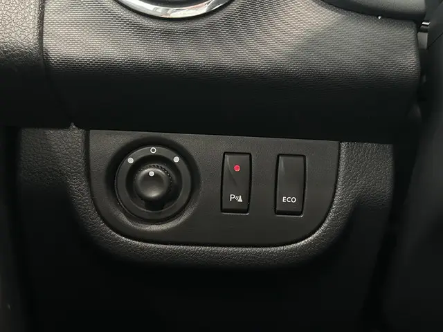 Dacia Sandero Stepway 0.9 TCe 90 Lauréate 2015 Benzine 14