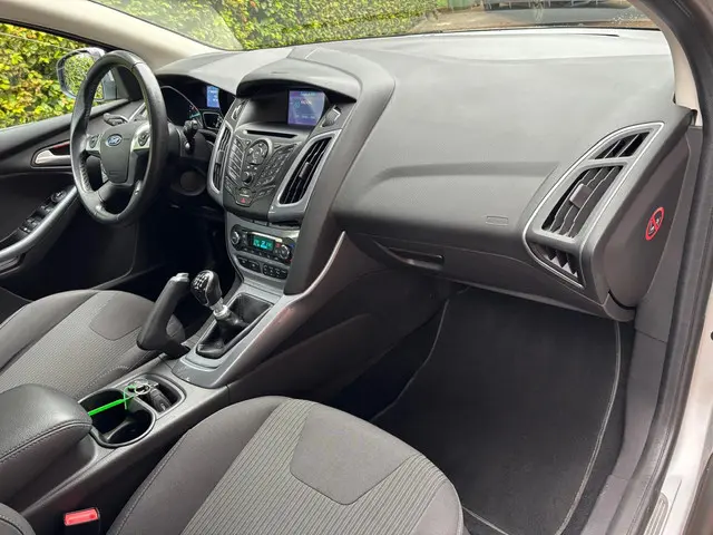 Ford Focus Wagon 1.0 EcoBoost Edition Plus 2013 Benzine 19