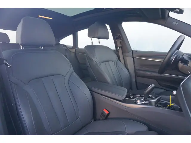 BMW 6 Serie Gran Turismo 630i 2023 Benzine 9