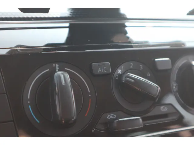 Volkswagen up! 1.0 2021 Benzine 17