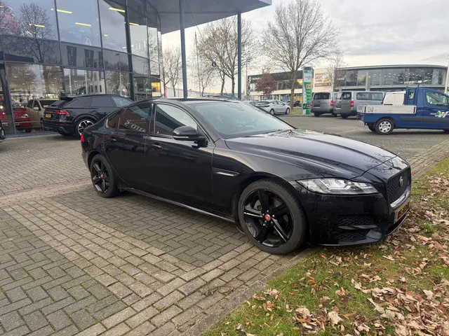 Jaguar XF 2.0d Portfolio 2017 Diesel 2