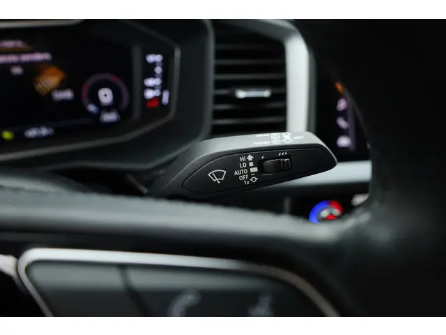 Audi A1 Citycarver 35 TFSI Aut. 150pk 2021 Benzine 13