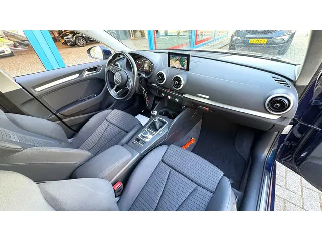 Audi A3 Sportback 1.0 TFSI Sport Pro Line 2017 Benzine 3