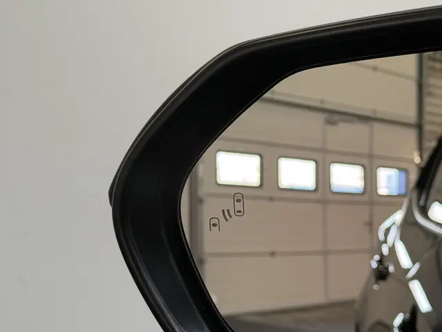 Toyota Corolla 1.8 Hybrid TeamD 2022 Hybride Benzine 23