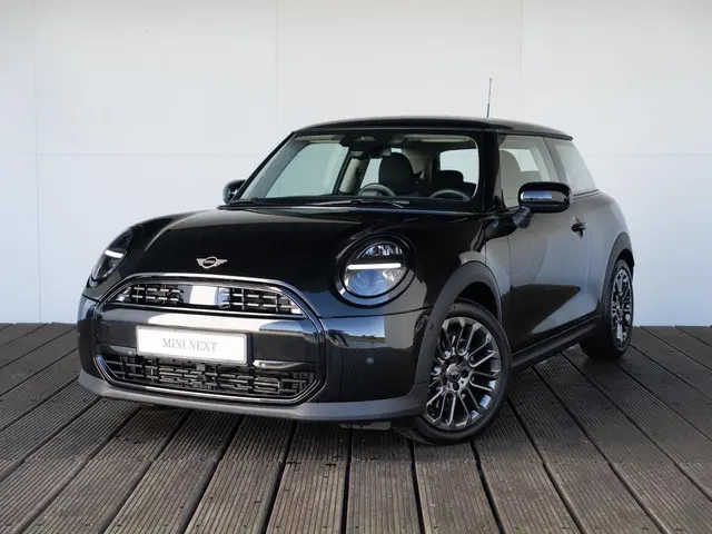 MINI 3-Deurs Cooper C 2024 Benzine 29