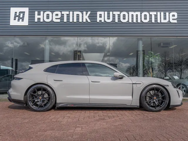 Porsche Taycan Sport Turismo GTS 93 kWh 2022 Elektrisch 9