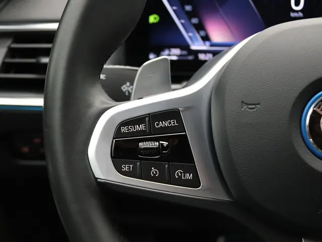 BMW 3 Serie Touring 320e 2023 Hybride Benzine 17