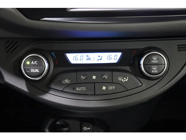 Toyota Yaris 1.5 Hybrid Aspiration, 2017 Hybride Benzine 7