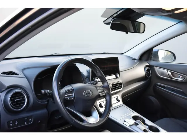 Hyundai Kona EV Comfort 64 kWh 2020 Elektrisch 6